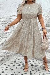 Robe évasée à manches courtes de grande taille *