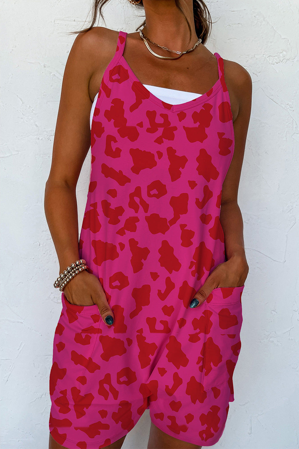 Combi-short sans manches à col en V et poches léopard rose rouge-A WOMAN WE LOVE