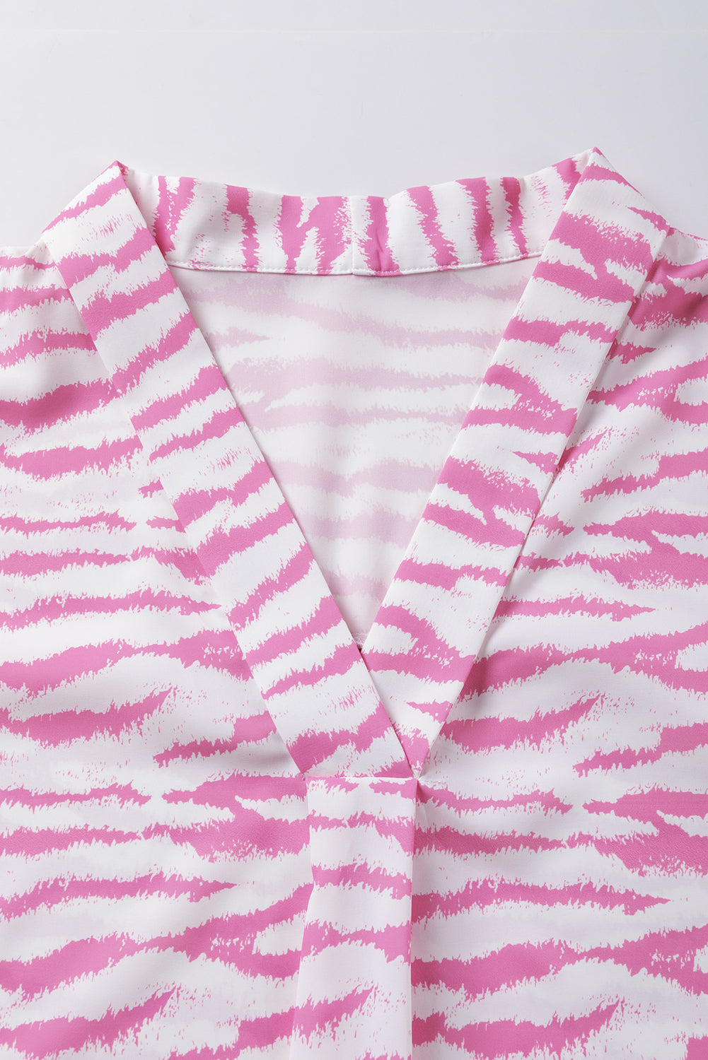 Modello zebra di rosa V Neck Shortleve Blouse