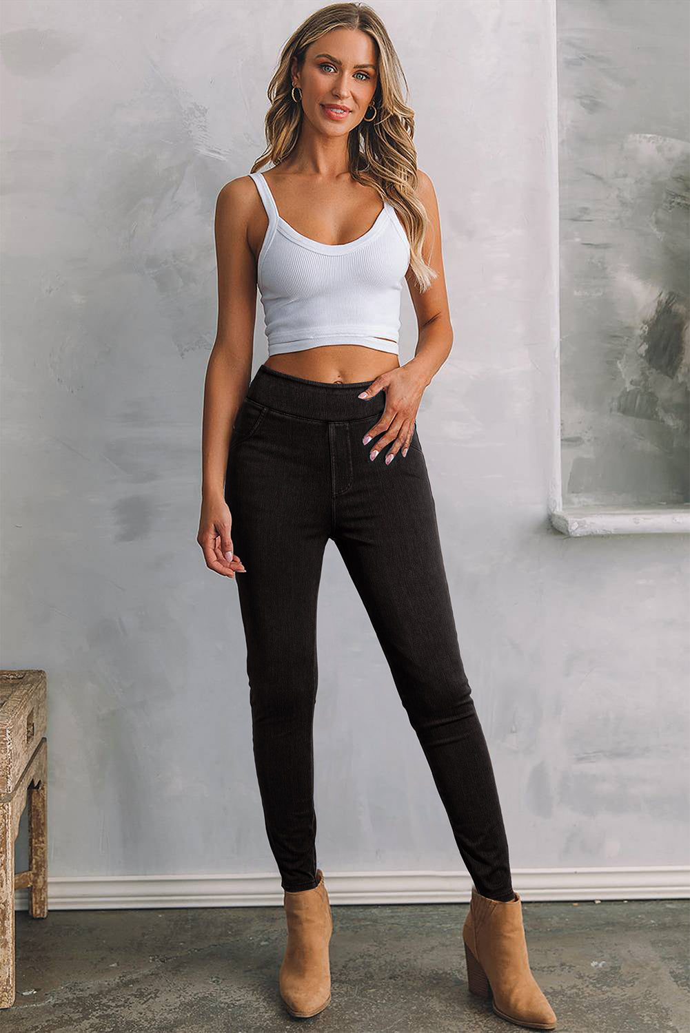 Schwarze feste Farbe hohe Taille dehnbar schlanker Fit Jeggings