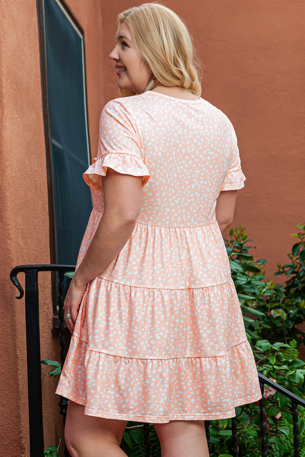 Vestido de talla grande con estampado rosa con estampado de estampado rosa