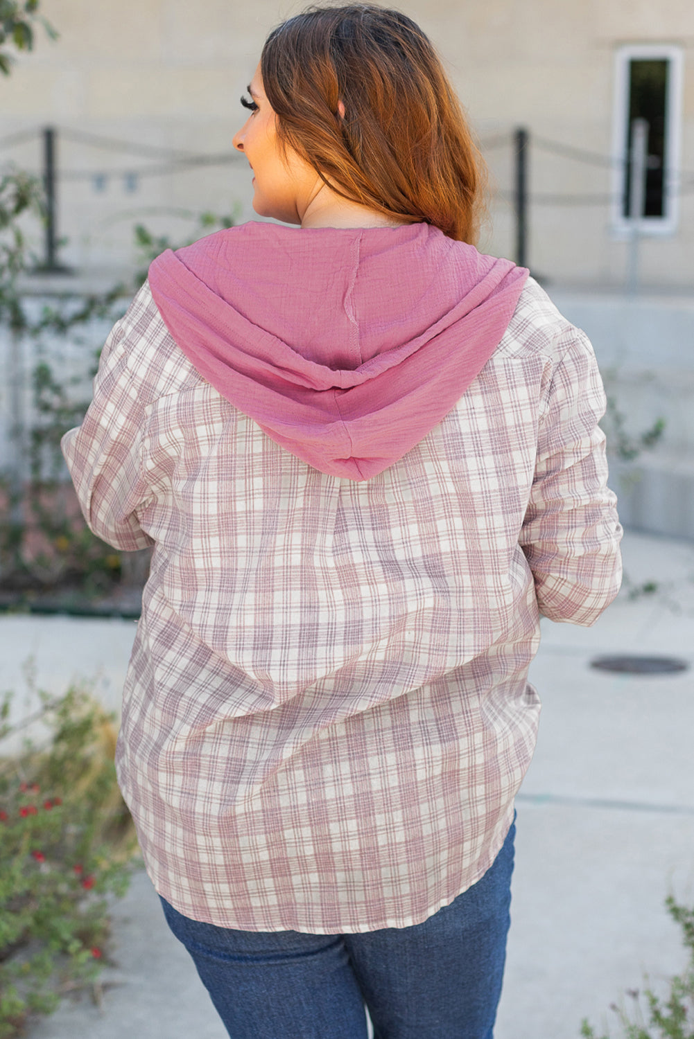 Chemise boutonnée à capuche avec cordon de serrage et imprimé à carreaux Bonbon, grande taille