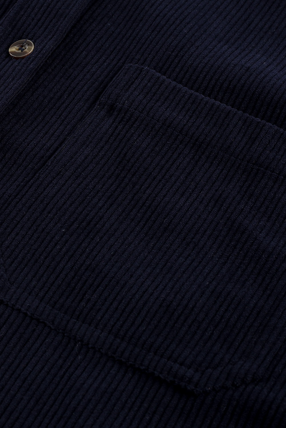 Chemise à poche boutonnée en velours côtelé bleu foncé-A WOMAN WE LOVE