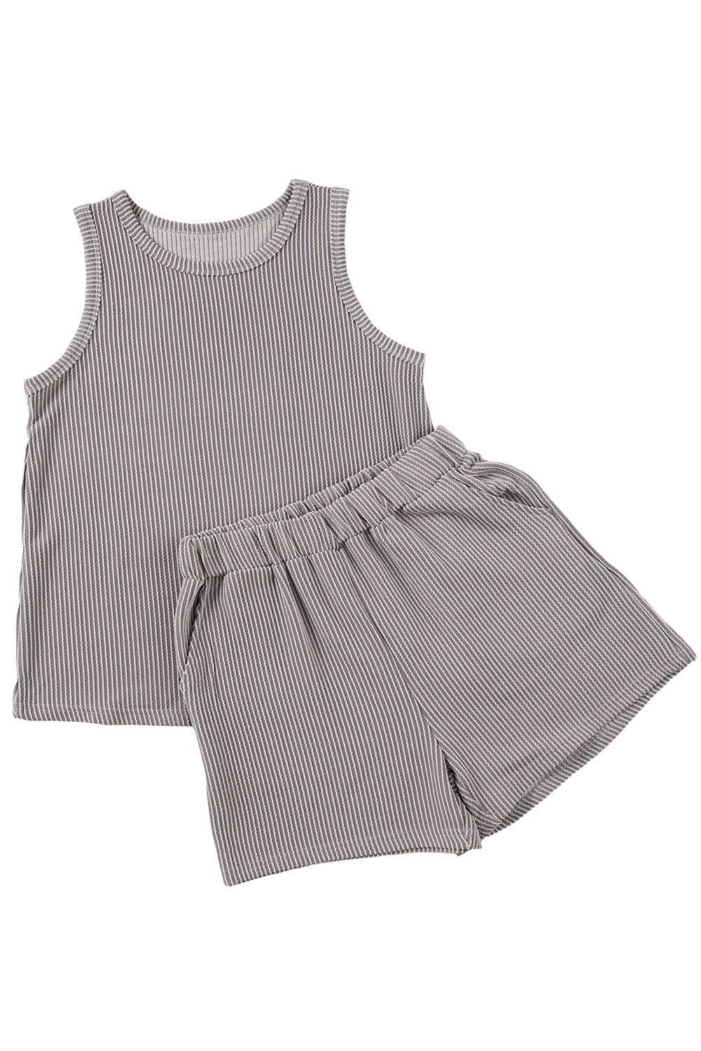 Top sans manches gris moyen et shorts en empoche