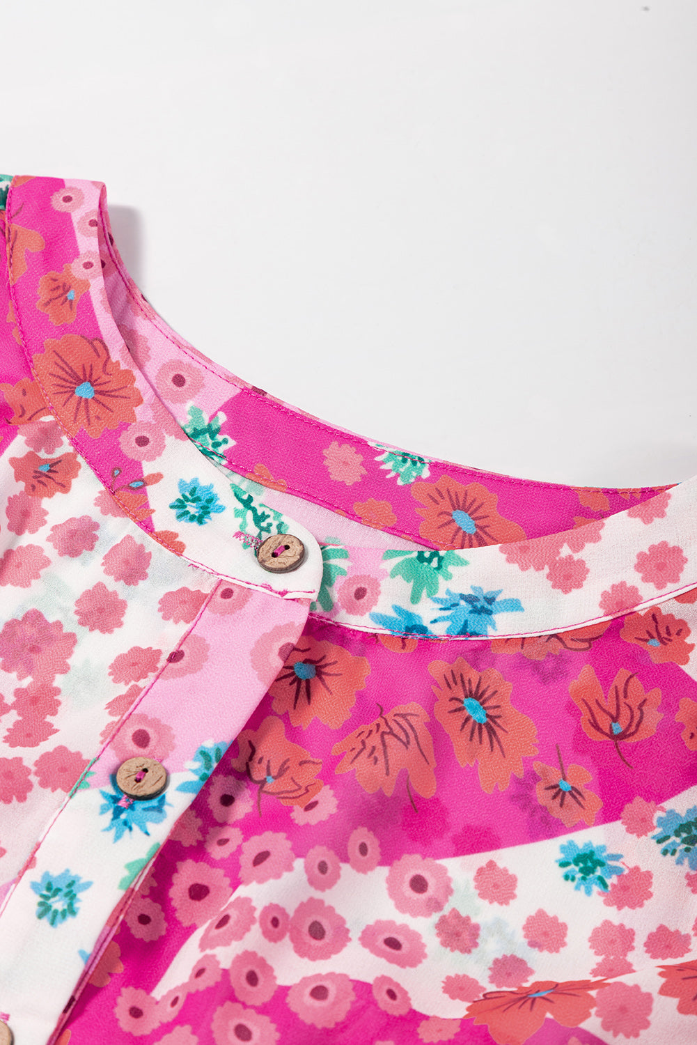 Chemise oversize boutonnée à col en V *-A WOMAN WE LOVE