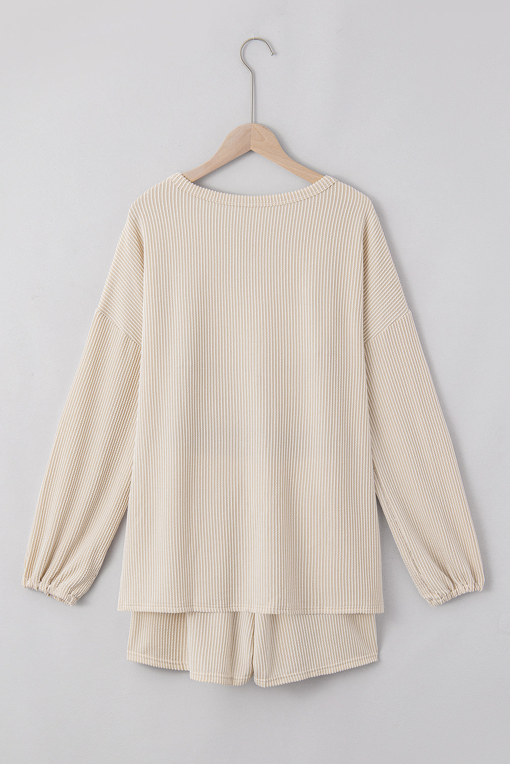 Ensemble short et haut ample à col en V et cordon de serrage beige-A WOMAN WE LOVE