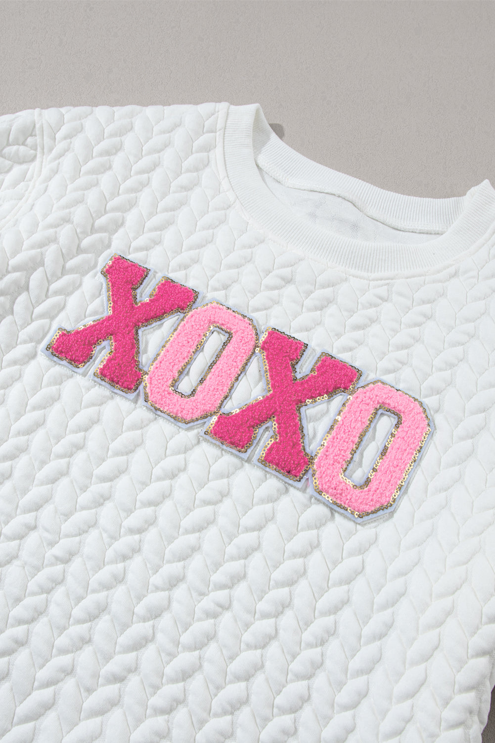 Sudadera de cable de cable de chenilla xoxo white xoxo