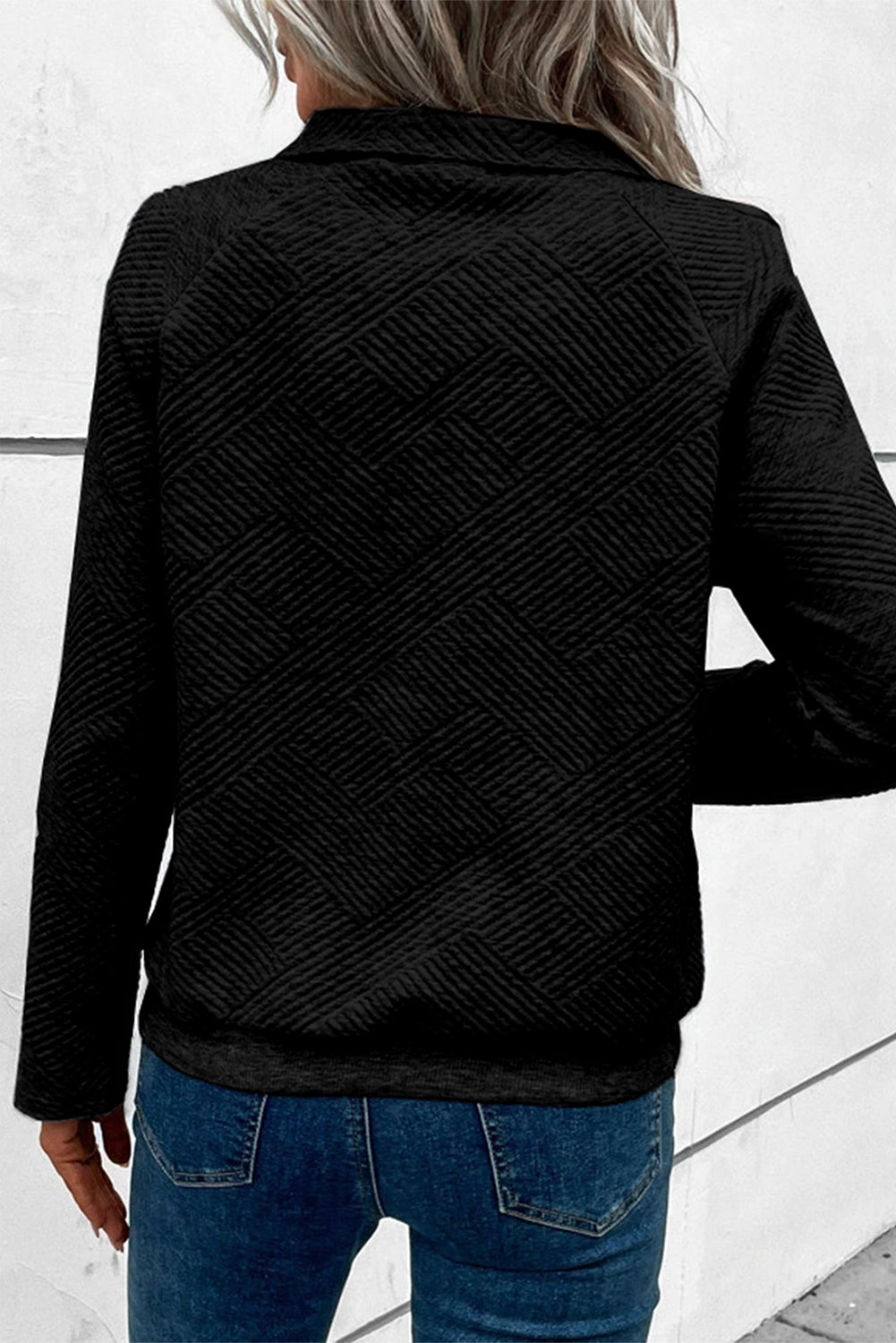 Sweat-shirt noir à poche kangourou boutonné en tricot texturé