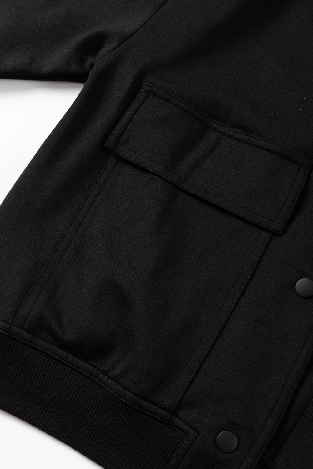 Schwarze große Taschen Baseballkragenjacke