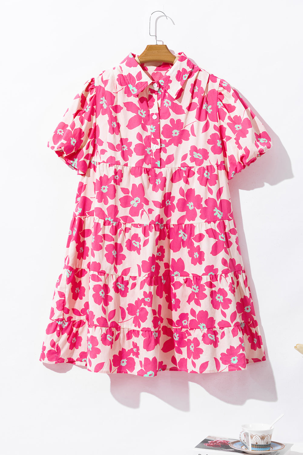 Mini robe de chemise à manches bouffées à manches bouffantes à plusieurs niveaux