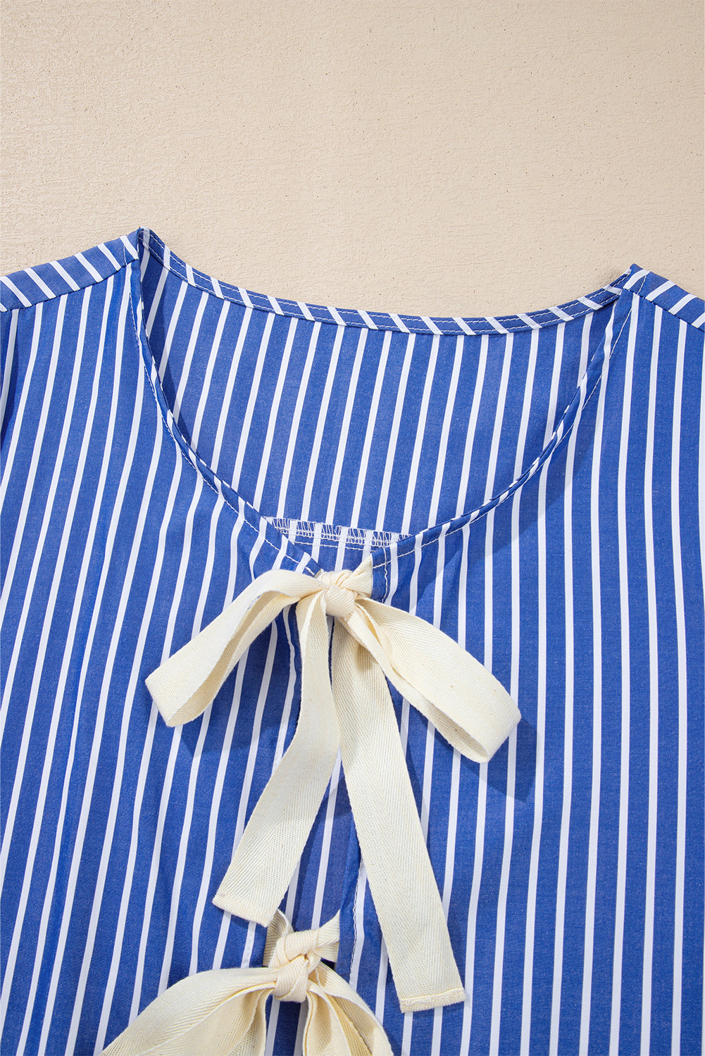 Blouse bleue à à rayures-A WOMAN WE LOVE