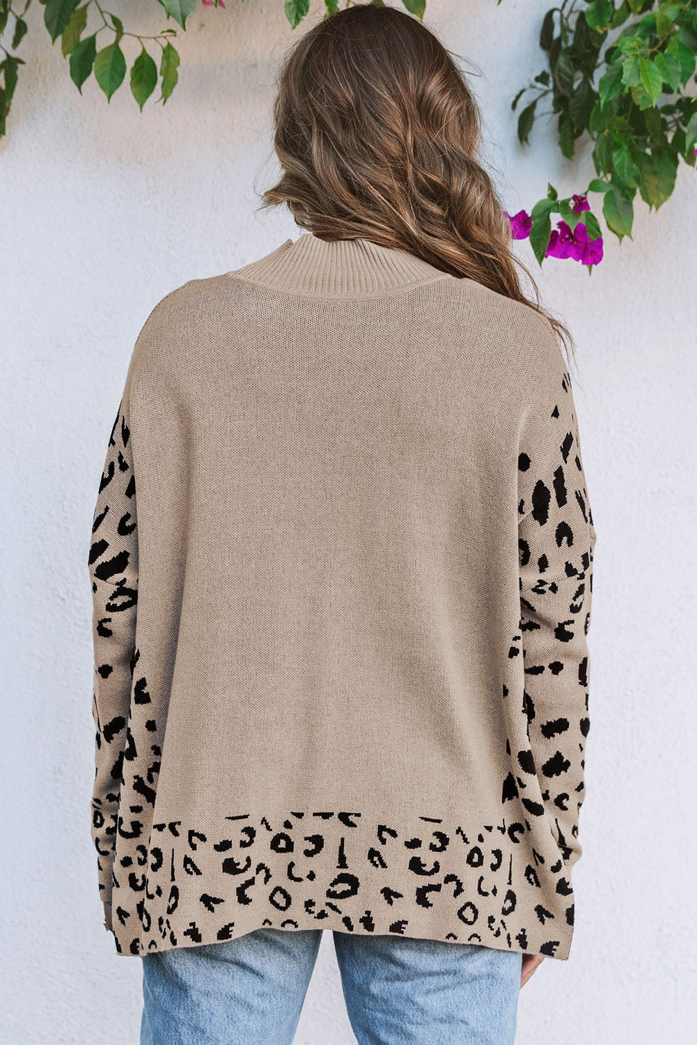 Sighi di oversize a fenditura con il collo alto Khaki Leopard