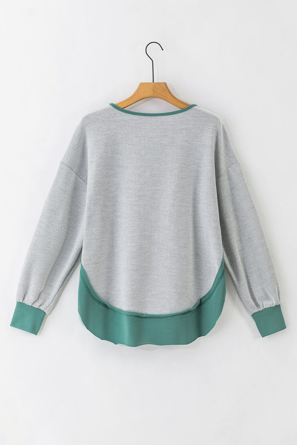 Green Laurel Green Sweet-Shirt and Contrasted edges with visible seams