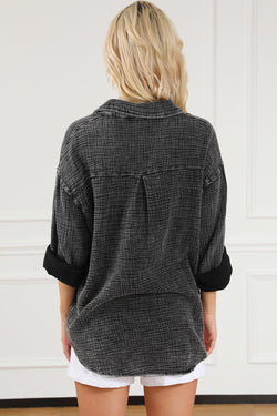 Crumpled textured black shirt with chest and mineral washed -out pockets