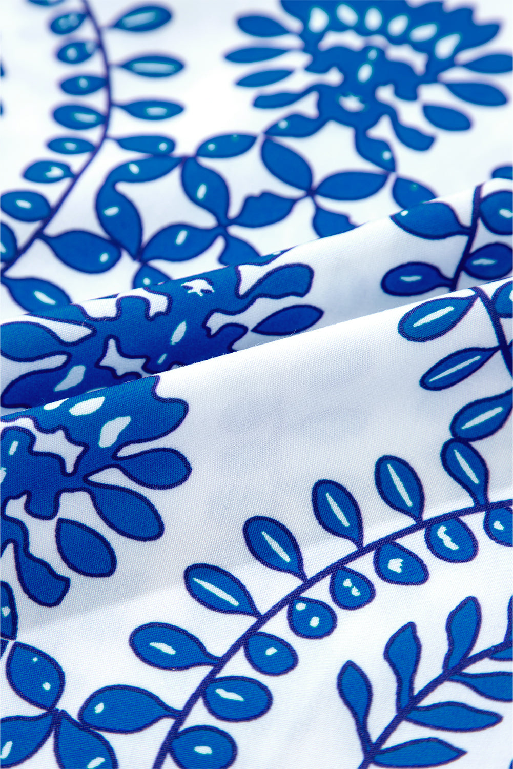 Chemise à col en V fendue à manches bouffantes et imprimé géométrique vintage bleu ciel-A WOMAN WE LOVE