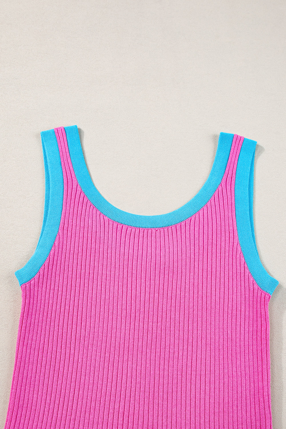 Débardeur à col en U en tricot côtelé *-A WOMAN WE LOVE