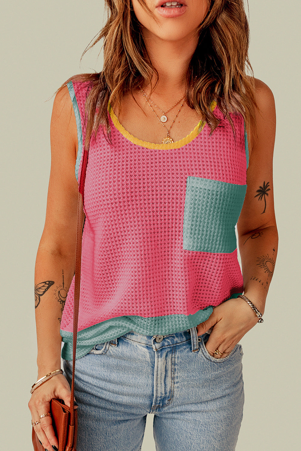 Erdbeerrosa Farbblock geflicktem Taschenmessstrick Tanktop