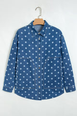 Veste longue en jean bleu à pois et boutons métalliques