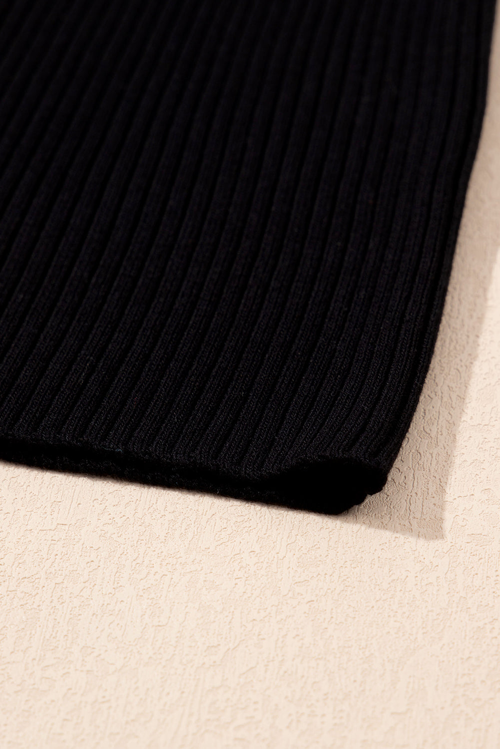 Débardeur noir à col en U *-A WOMAN WE LOVE