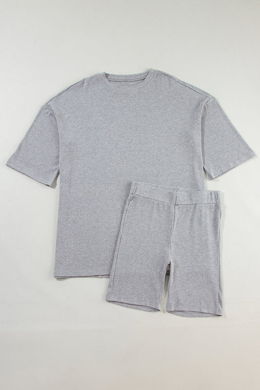 Ensemble tunique ample de couleur unie gris clair et short slim