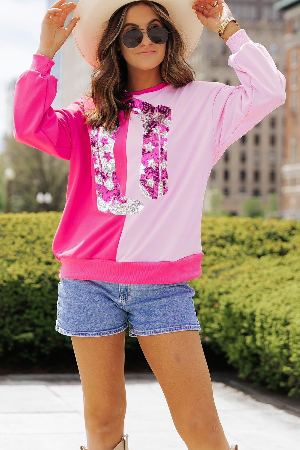Graphic sweatshirt with Cow Girl Boots with glitter and pink color blocks