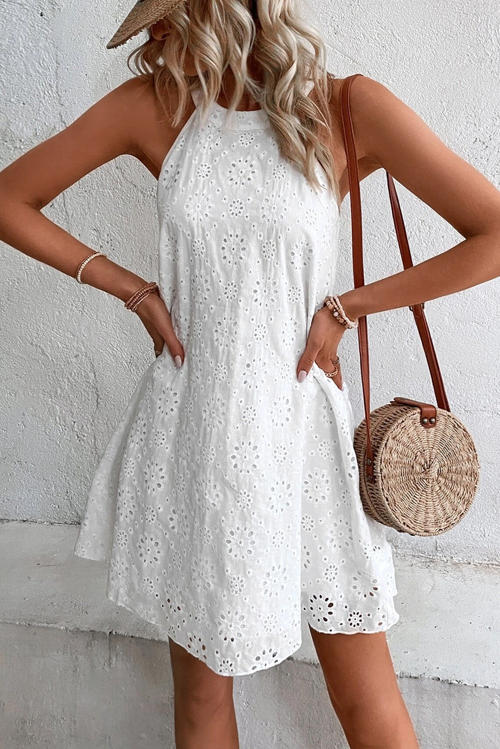 Robe sans manches couché à motif en œillets Boho Boho Robe