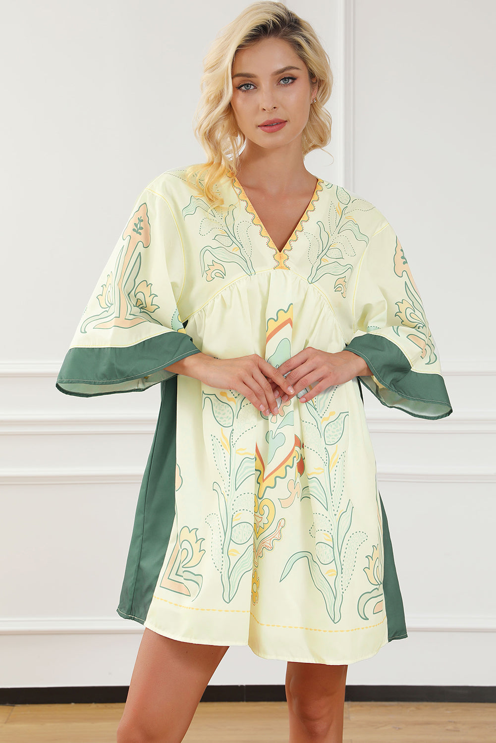 Robe kimono courte multicolore à imprimé bohème, col en V, taille empire