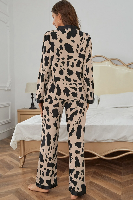 Night clothing two rooms loose cut with contrasting khaki cheetah border