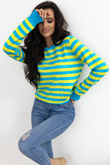 Striped spray with striped and round -collar with drooping green