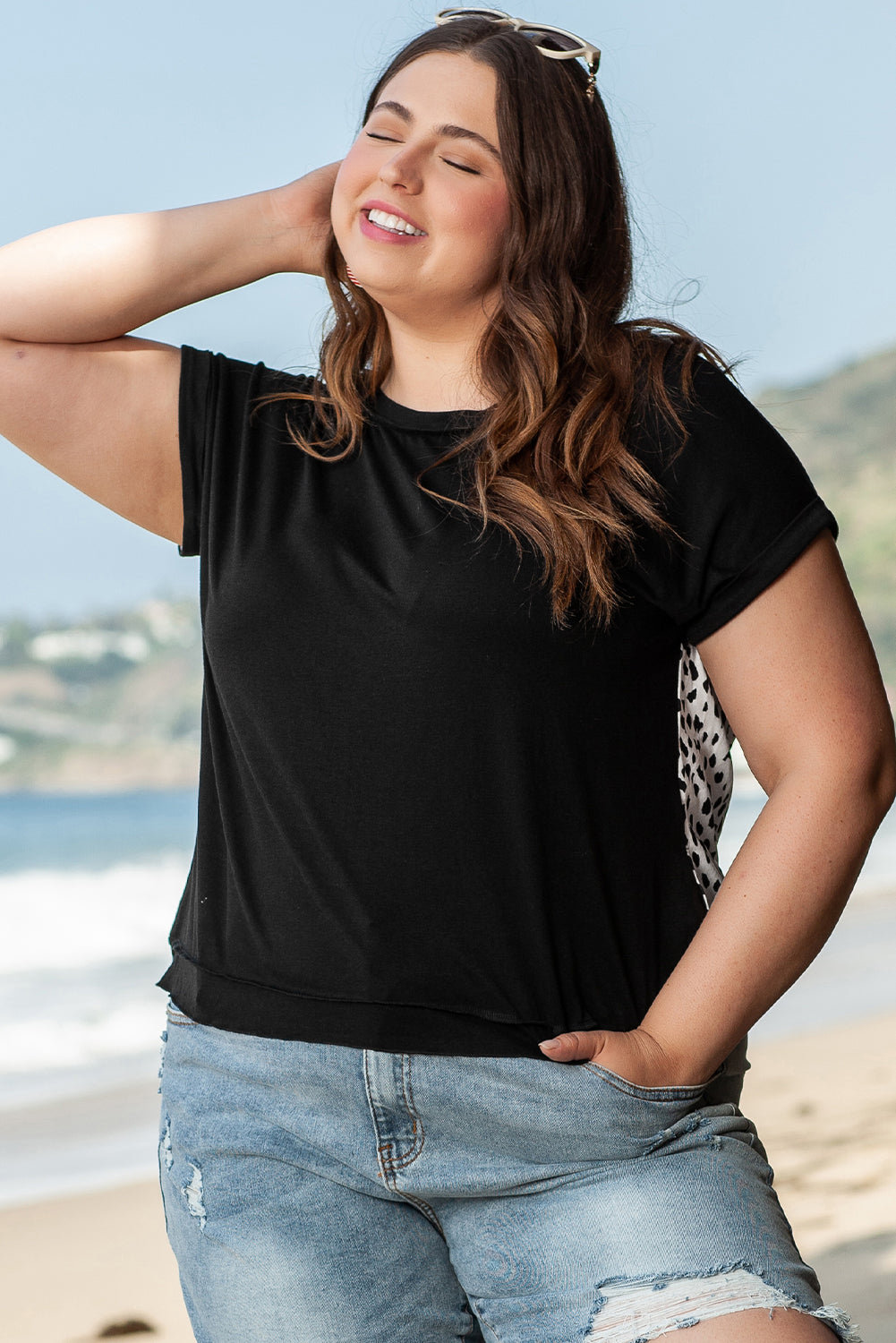 T-shirt Black Plus Size Cheetah Back Rouled T-shirt