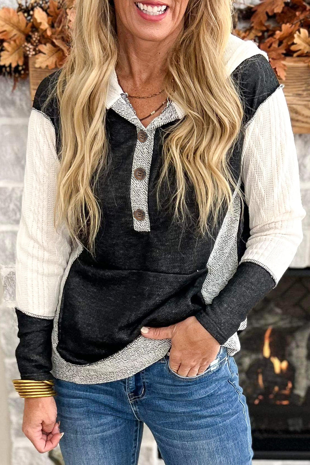 Black textured buttoned hoodie with kangaroo pocket color block