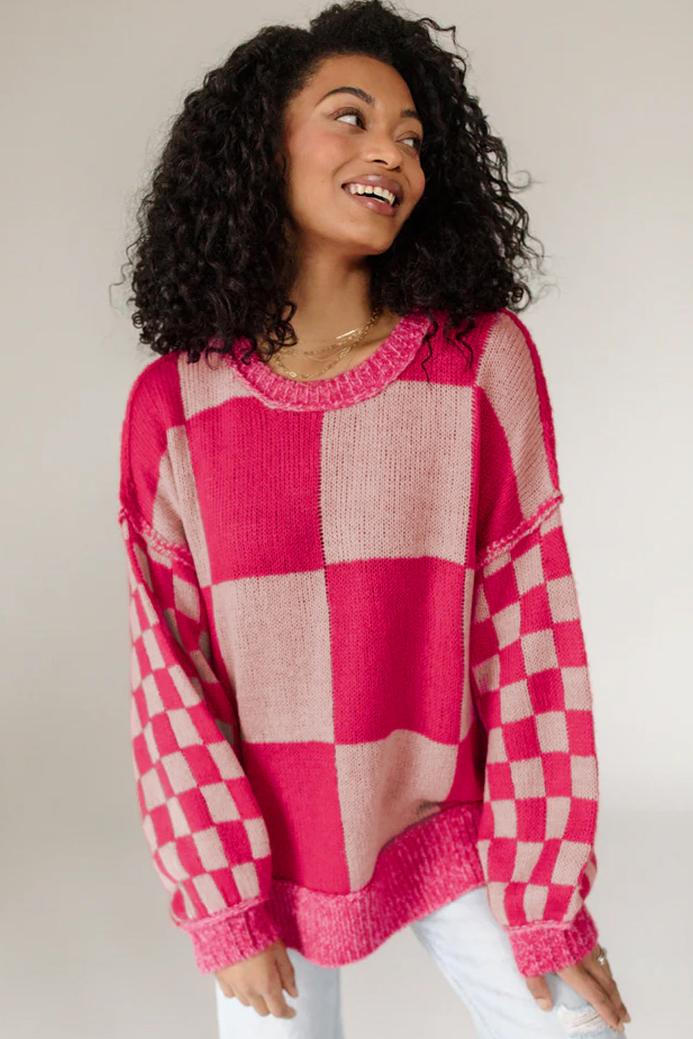 Pull ample à motif à carreaux mélangés Rose rouge, épaules tombantes