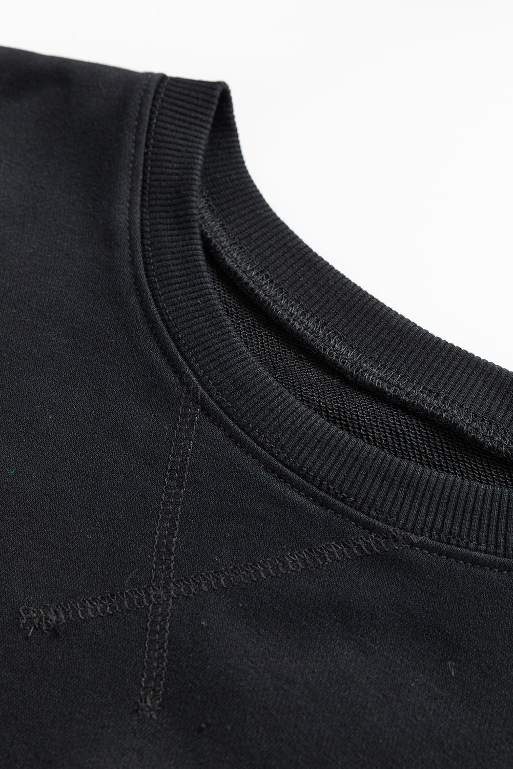 Black loose sweatshirt with pockets and dropped shoulder cross seams