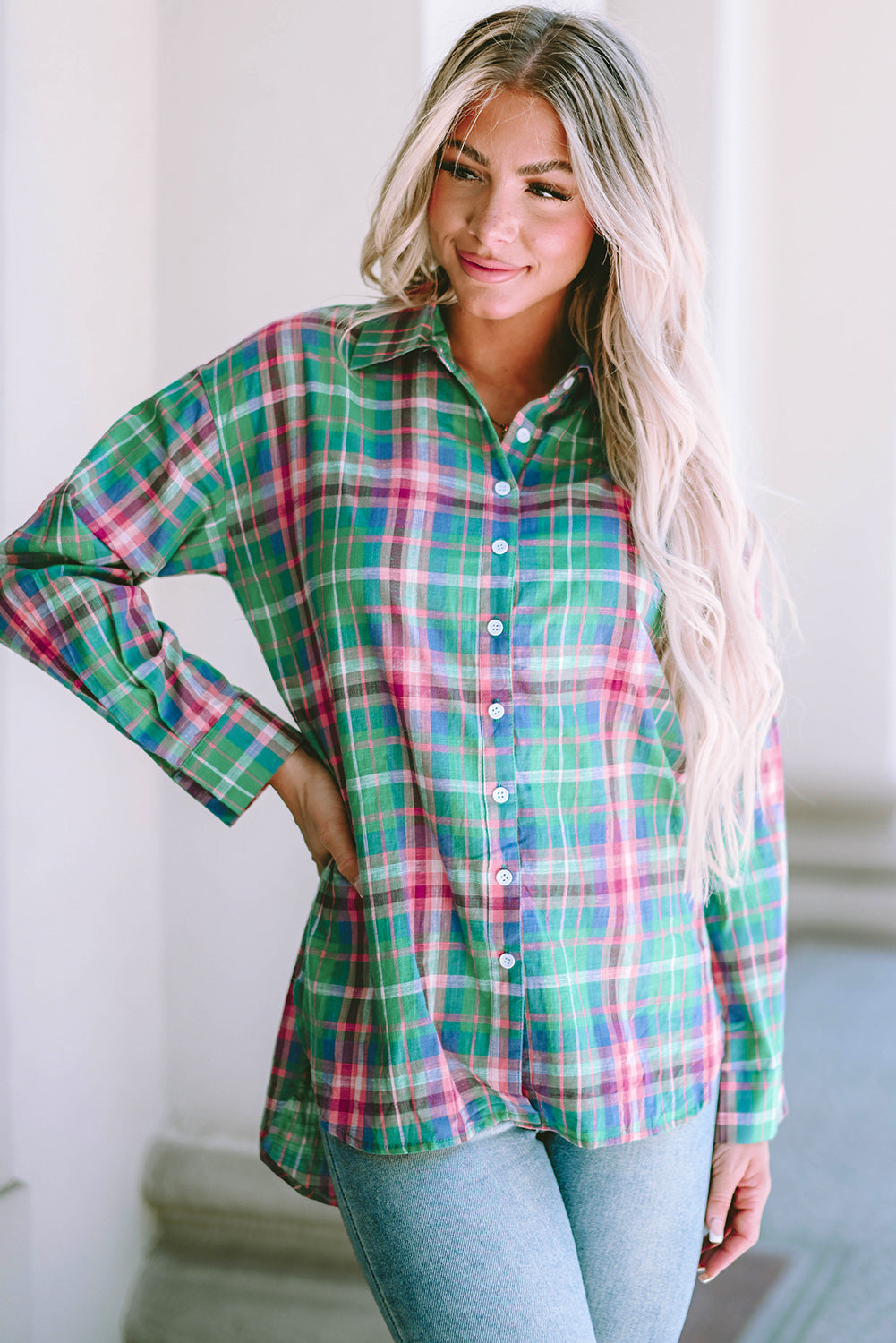 Chemise fendue boutonnée à manches longues et à carreaux verte-A WOMAN WE LOVE