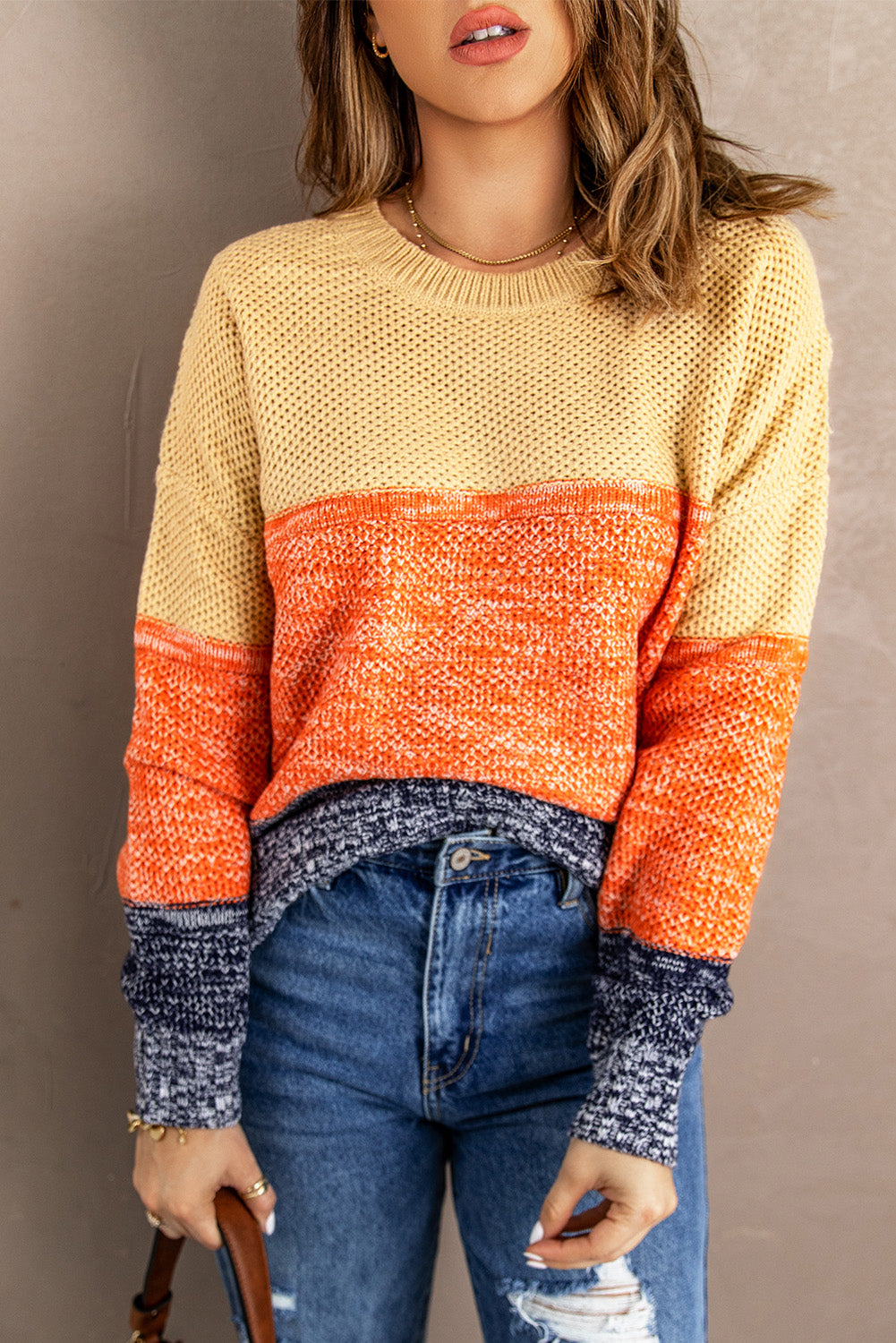 Pull à texture en filet bleu color block