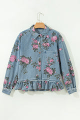 Veste en jean bleu ciel fleurie à bas volanté et bords effilochés