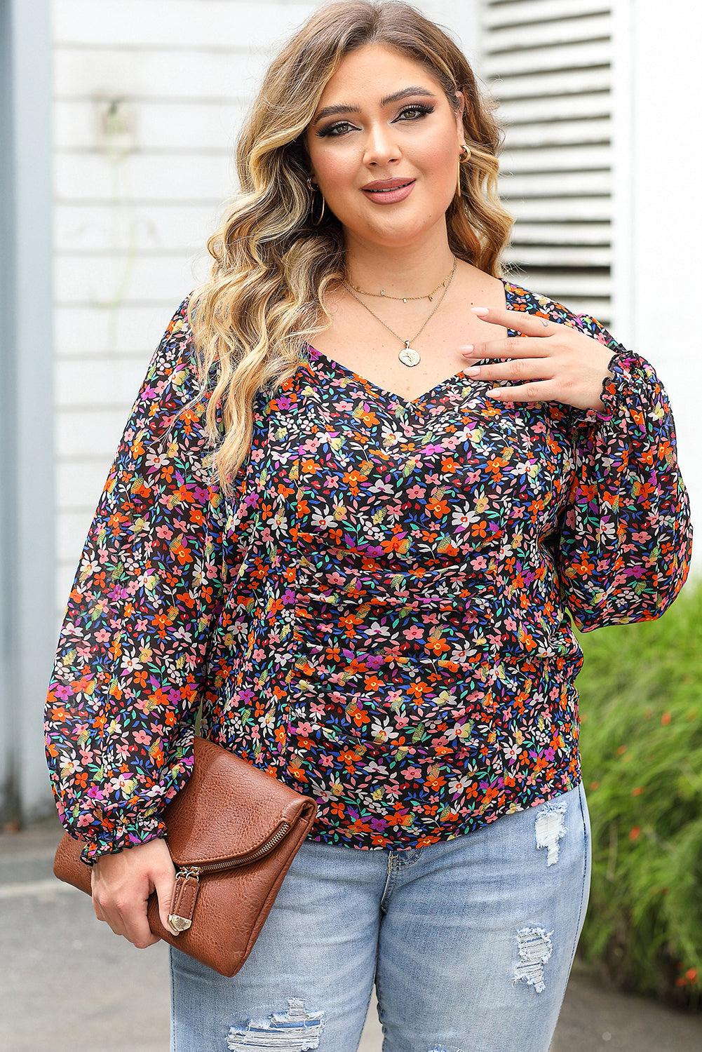 Black Plus Size V Neck Bubble Maniche Floral Blouse