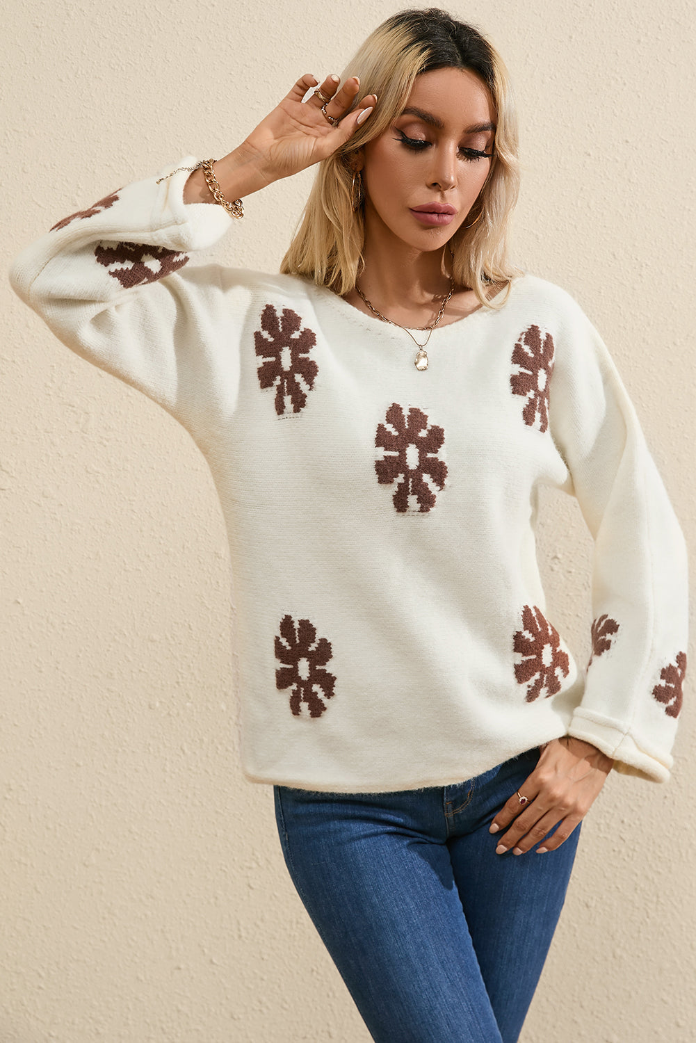 White round-neck sweater with color block floral pattern