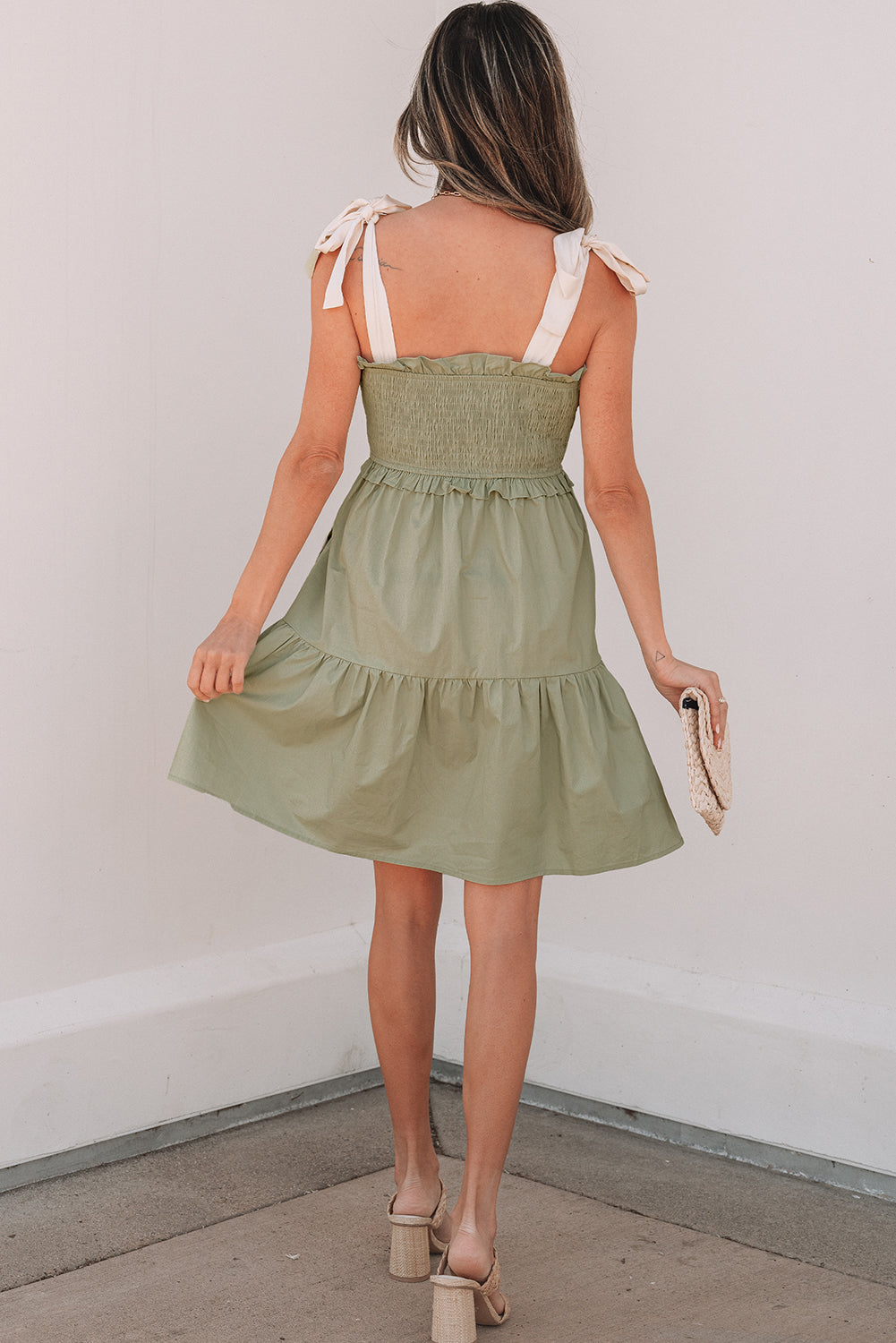 Laurel Green - Mini -Robe con volantes *