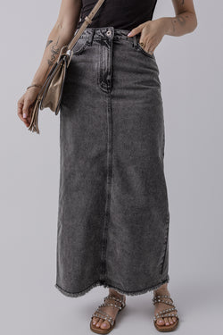 Jupe longue taille haute en denim gris foncé avec ourlet brut et fente dans le dos