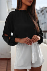 Chemisier noir à épaules dénudées et manches évêque-A WOMAN WE LOVE