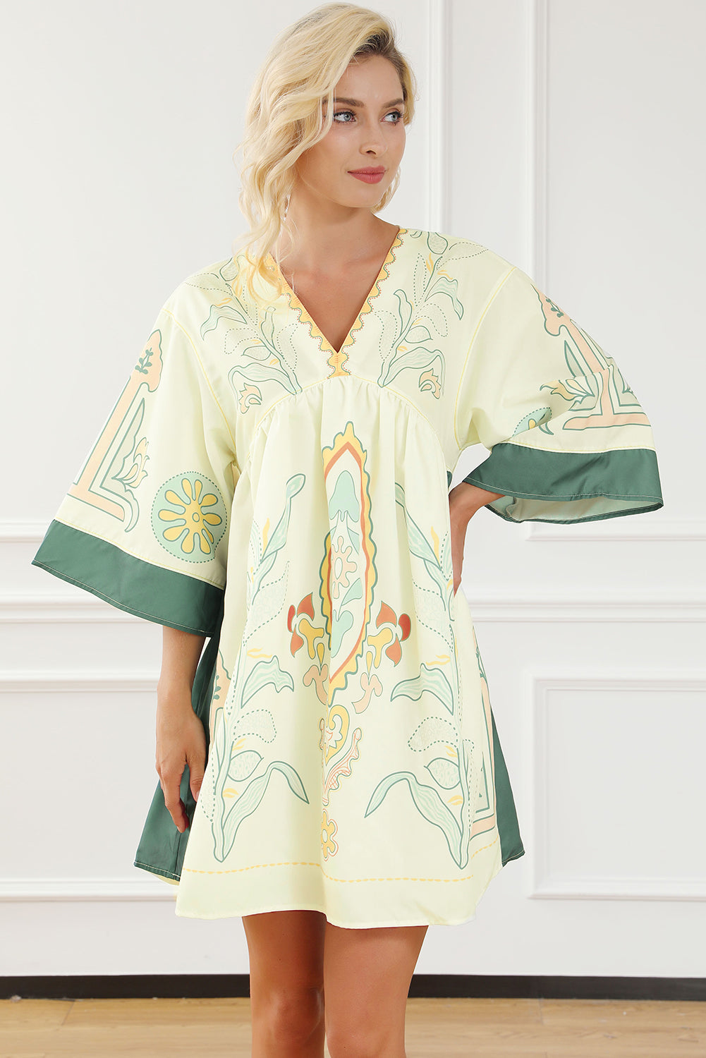 Robe kimono courte multicolore à imprimé bohème, col en V, taille empire