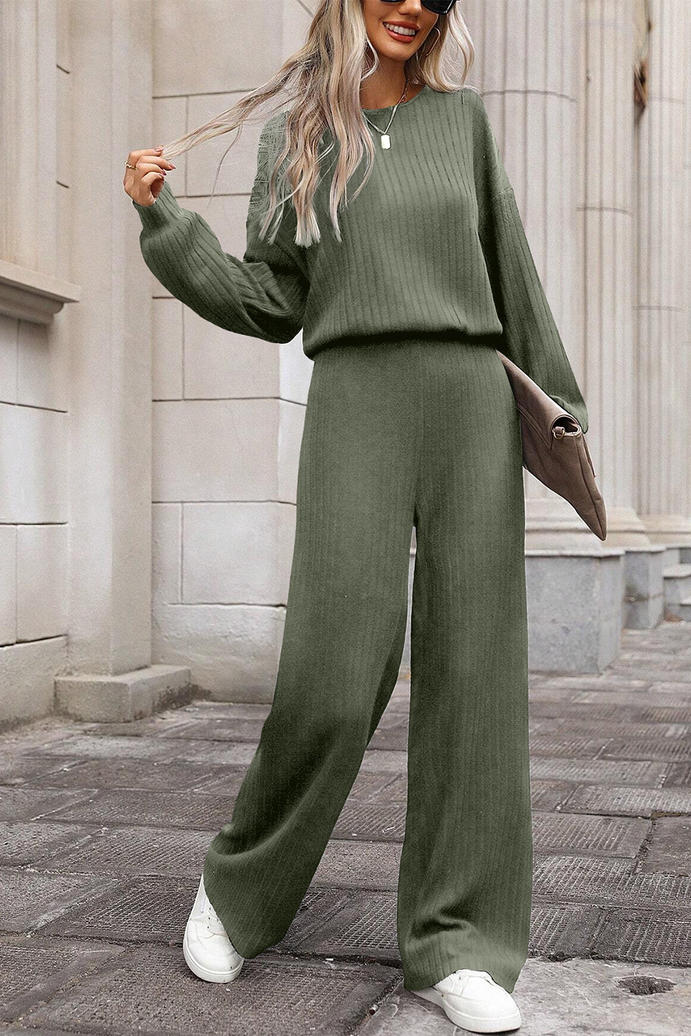 Combinaison taille haute en tricot côtelé uni Laurel Green avec trou de serrure dans le dos-A WOMAN WE LOVE