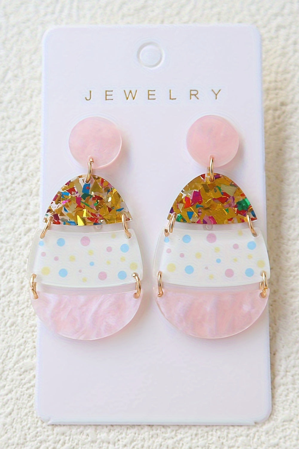 Boucles d'oreilles pendantes roses en forme d'œuf de Pâques imprimées-A WOMAN WE LOVE