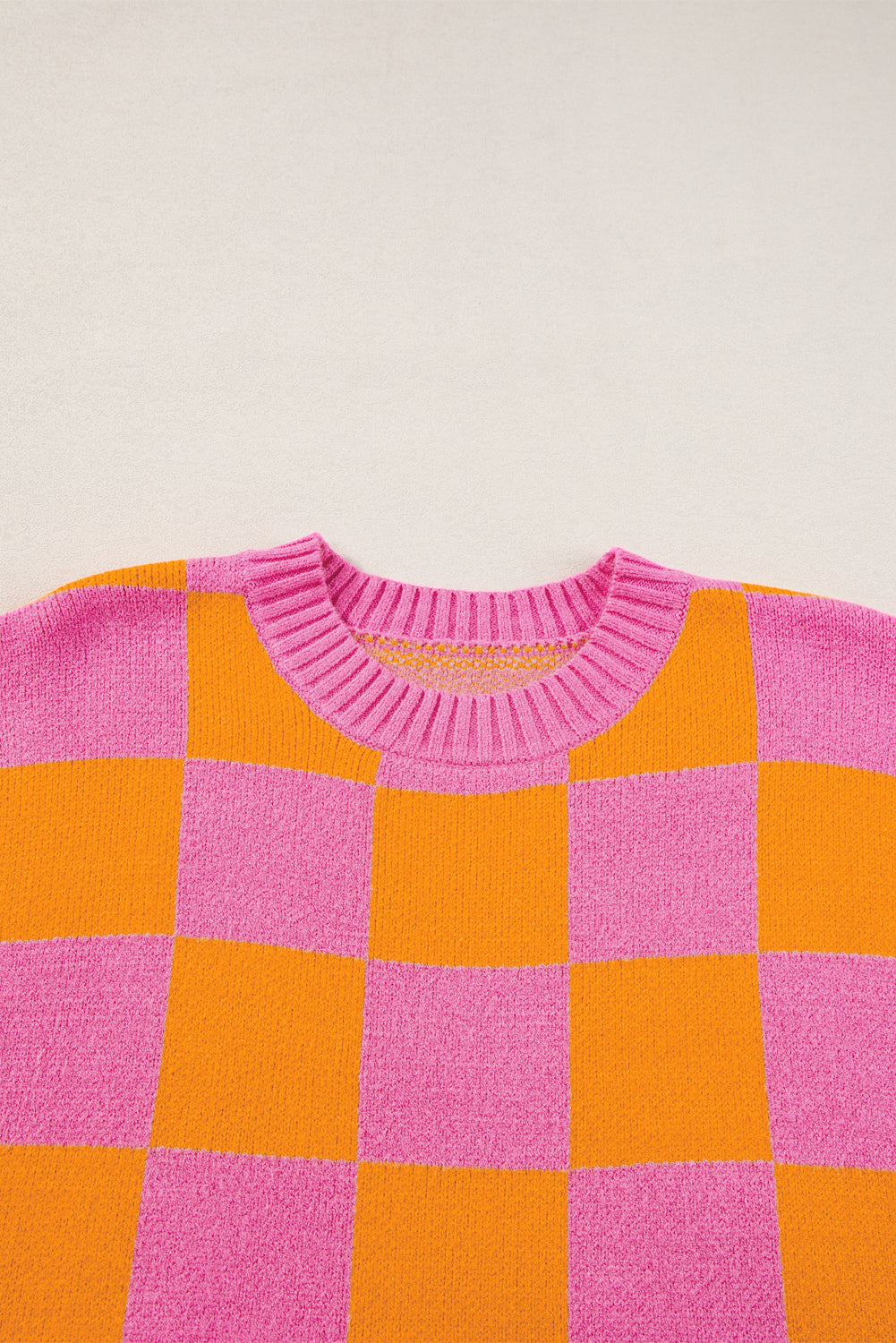 Erdbeer -Pink -Farbblöcke Plaid Muster Rippes Trimmpullover Tanktop