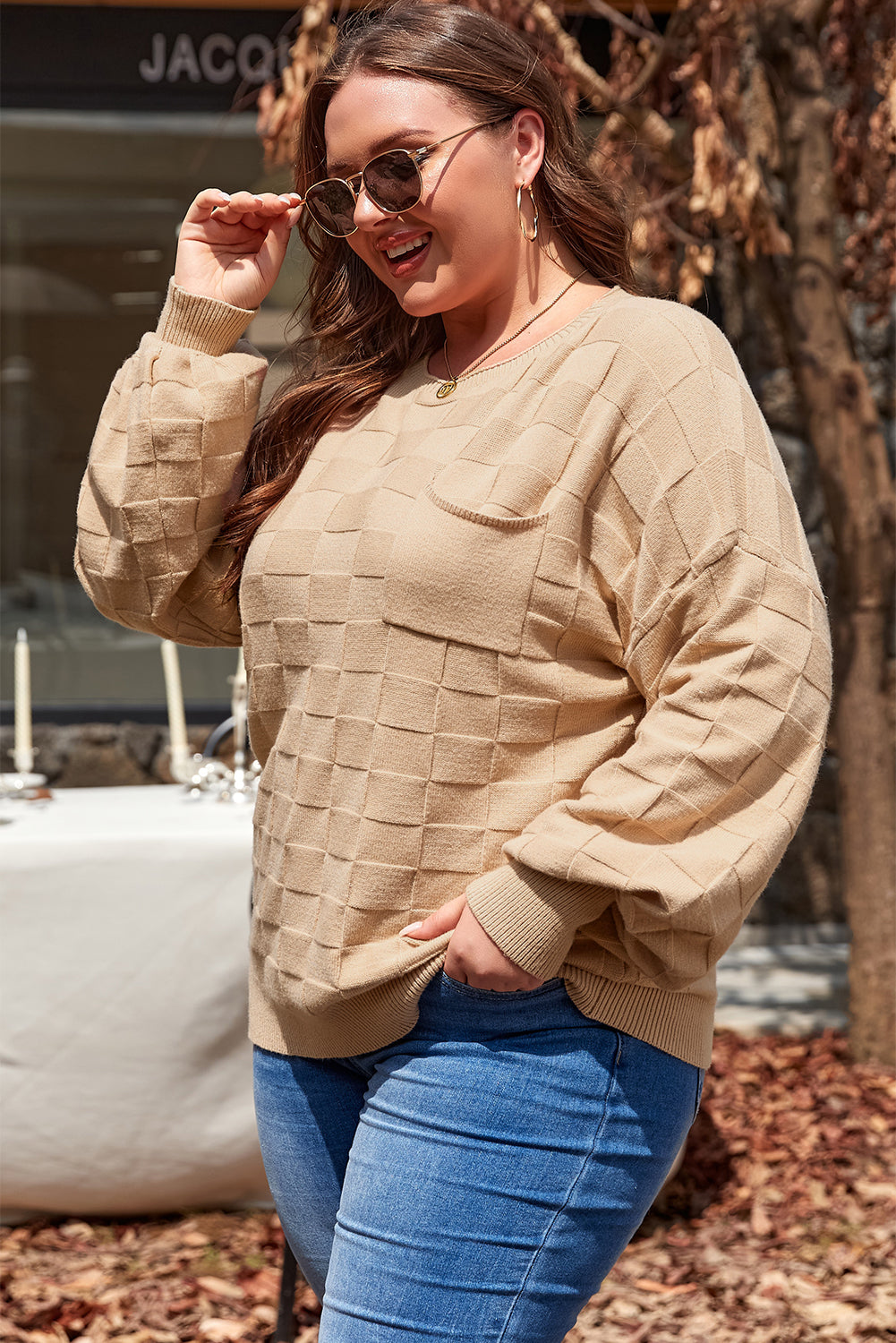 Pull en tricot texturé à carreaux unis beige clair de grande taille