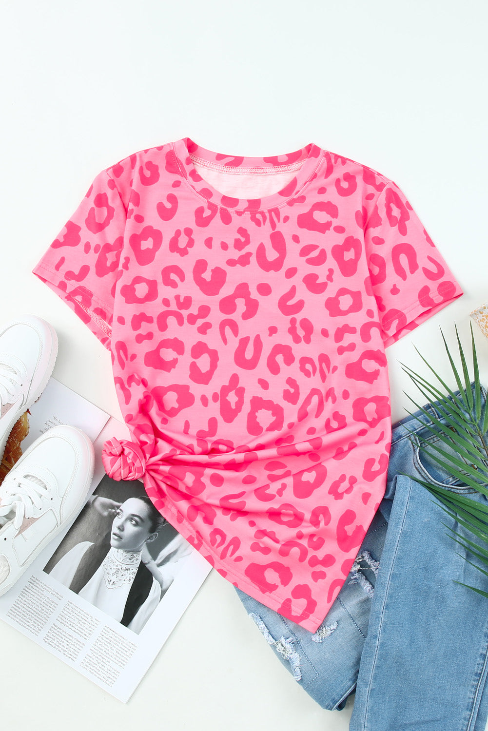 Camiseta con estampado de animales redondo y estampado de leopardo