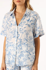 Ensemble chemise à manches courtes et short à fleurs bleu ciel-A WOMAN WE LOVE