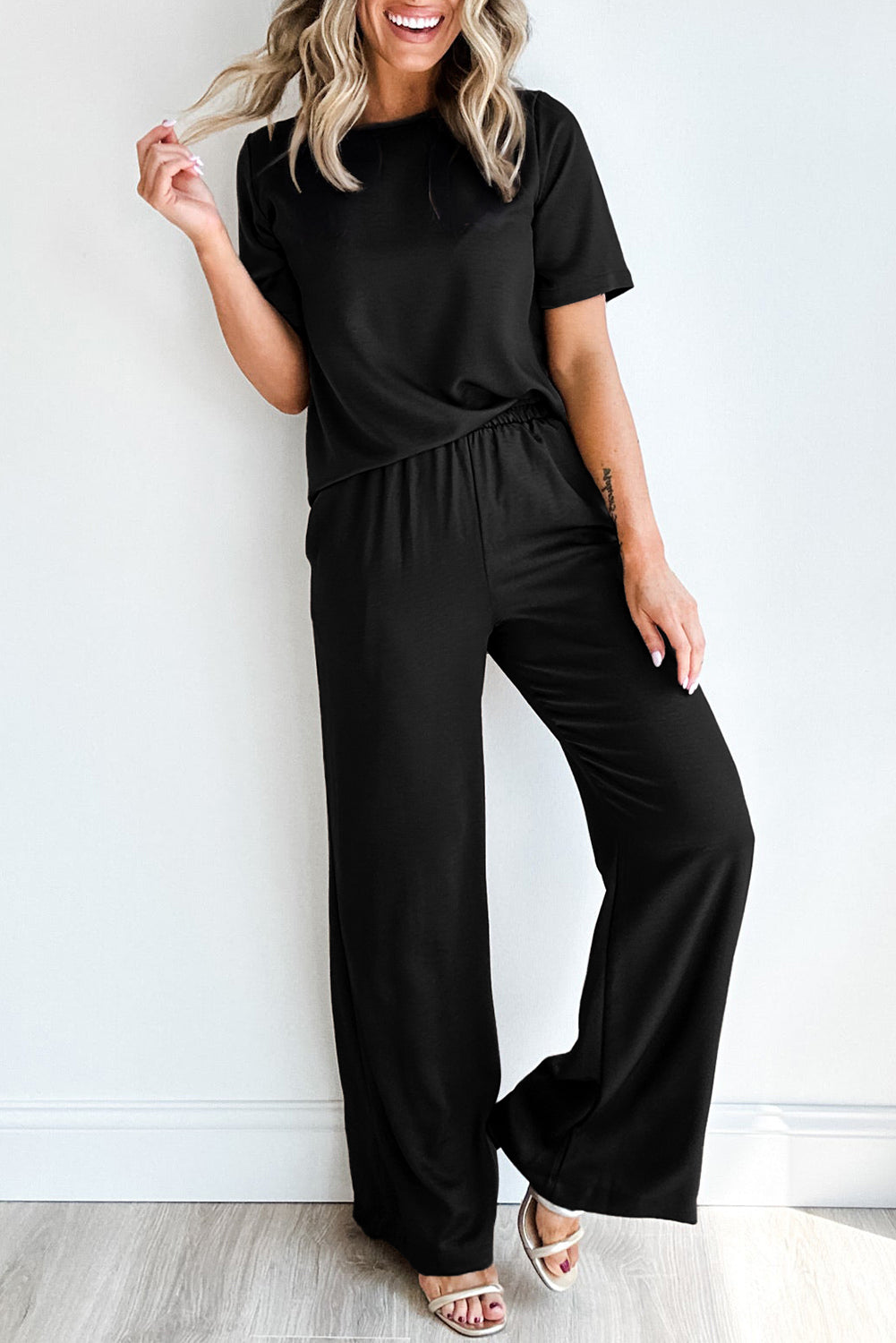Ensemble 2 pièces t-shirt noir *-A WOMAN WE LOVE