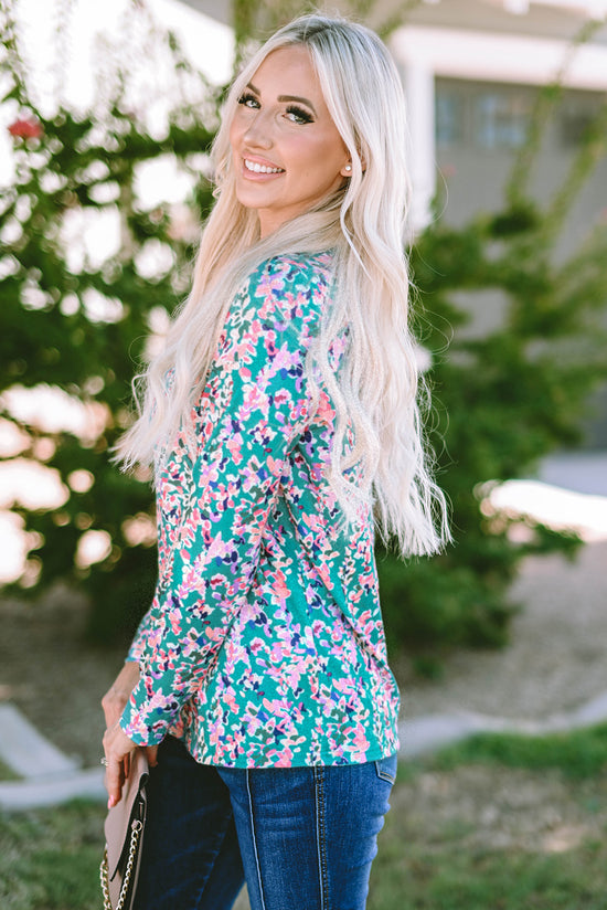 Blusa consignada con flores de cuello redondo y largas mangas verdes